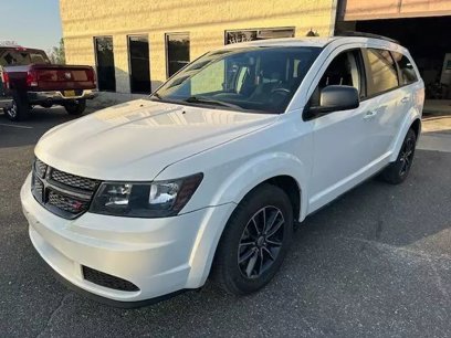 Used 2018 Dodge Journey SE w/ Connectivity Group