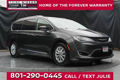 Used 2019 Chrysler Pacifica Touring-L