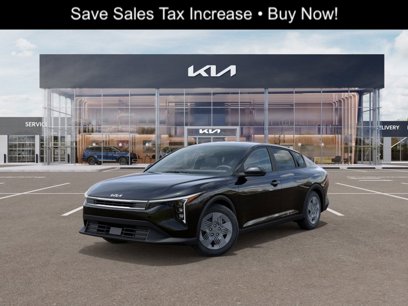 New 2025 Kia K4 LX