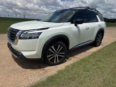 Used 2023 Nissan Pathfinder Platinum