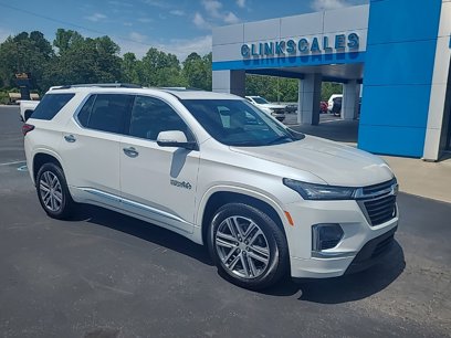 Used 2023 Chevrolet Traverse High Country
