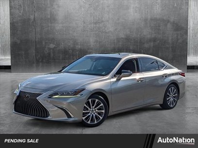 Used 2019 Lexus ES 350 w/ Luxury Package