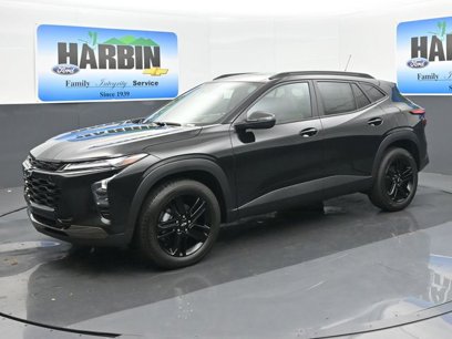 New 2025 Chevrolet Trax ACTIV w/ Sunroof Package