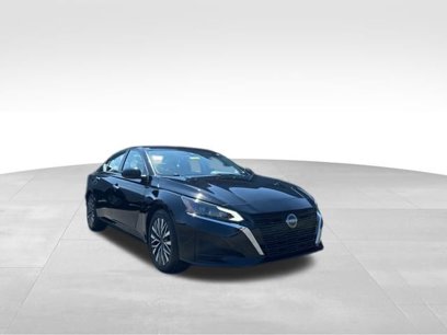 Used 2023 Nissan Altima 2.5 SV