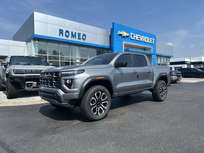 New 2025 GMC Canyon AT4 w/ Nightfall Edition