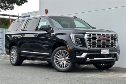 New 2025 GMC Yukon XL Denali w/ Sun & Power Step Package