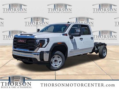 New 2024 GMC Sierra 2500 Pro w/ Convenience Package