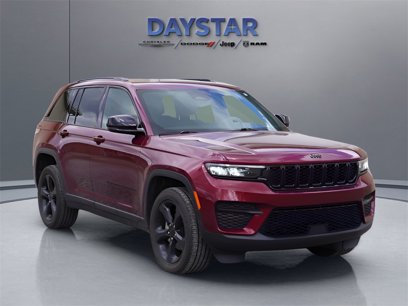 Used 2023 Jeep Grand Cherokee Altitude