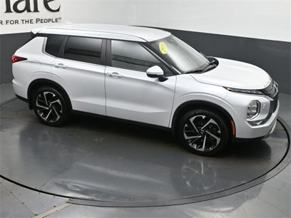 Used 2024 Mitsubishi Outlander SE