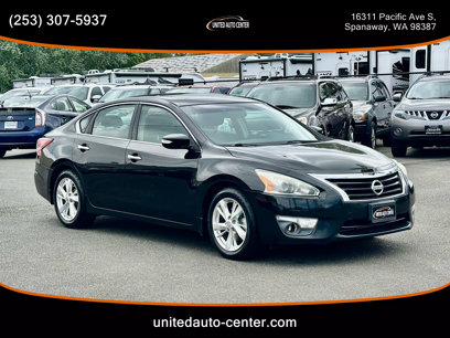 Used 2013 Nissan Altima 2.5 SL w/ Technology Pkg