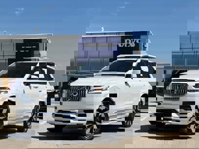 Certified 2023 Volvo XC90 T8 Ultimate w/ Lounge Package