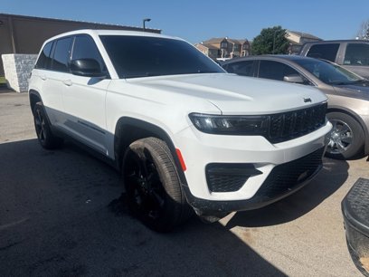 Used 2022 Jeep Grand Cherokee Altitude