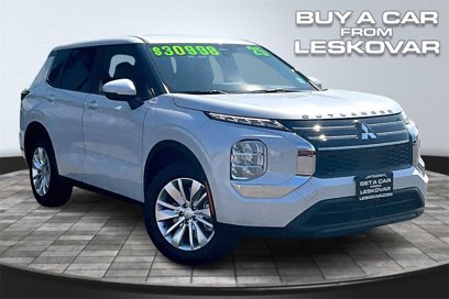 New 2025 Mitsubishi Outlander ES