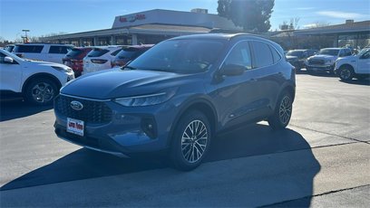 New 2025 Ford Escape SE