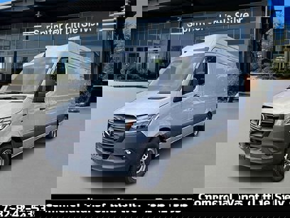 New 2024 Mercedes-Benz eSprinter 170 Cargo