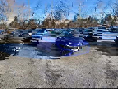 New 2025 Hyundai Elantra SEL w/ Cargo Package