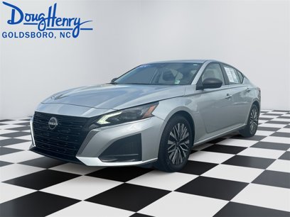 Used 2024 Nissan Altima 2.5 SV