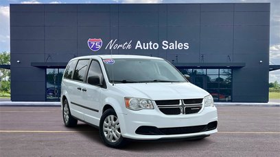 Used 2016 Dodge Grand Caravan SE
