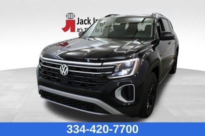 New 2025 Volkswagen Atlas Peak Edition SE