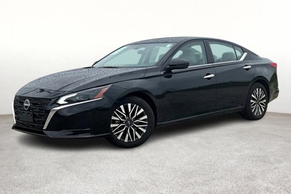Used 2025 Nissan Altima 2.5 SV