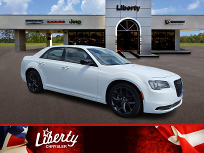 Used 2022 Chrysler 300 Touring w/ Sport Appearance Package
