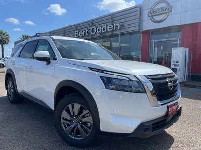 New 2025 Nissan Pathfinder SV w/ Cargo Package