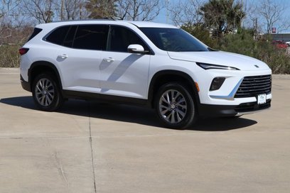 New 2025 Buick Enclave Preferred w/ Power Package