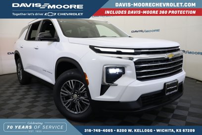 New 2025 Chevrolet Traverse LT w/ Driver Confidence Package