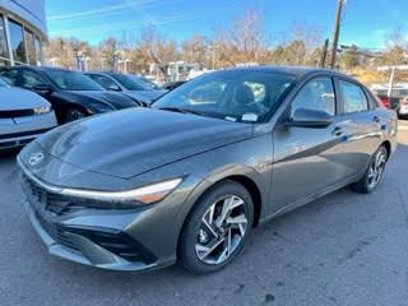 New 2024 Hyundai Elantra SEL w/ Convenience Package