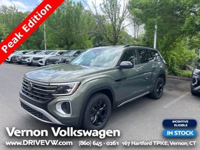 New 2025 Volkswagen Atlas Peak Edition SE