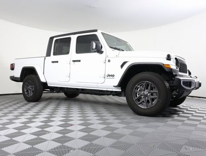 New 2024 Jeep Gladiator Sport