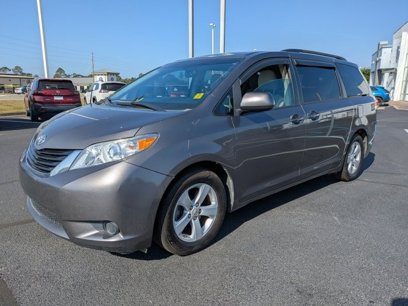 Used 2011 Toyota Sienna LE