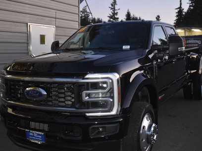 Certified 2025 Ford F450 Platinum w/ FX4 Off-Road Package