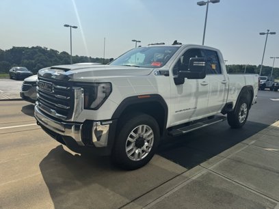 Used 2024 GMC Sierra 2500 SLE w/ SLE Convenience Package