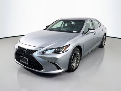 Certified 2024 Lexus ES 300h w/ Luxury Package