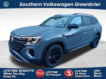 New 2025 Volkswagen Atlas Peak Edition SE