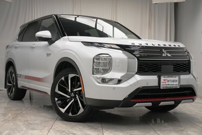 Used 2024 Mitsubishi Outlander 4WD Plug-In Hybrid