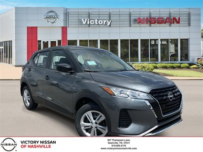 New 2025 Nissan Kicks Play S