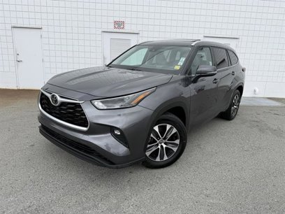 Used 2022 Toyota Highlander XLE