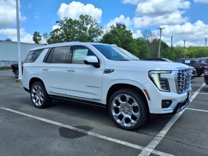 New 2025 GMC Yukon Denali w/ Denali Reserve Package