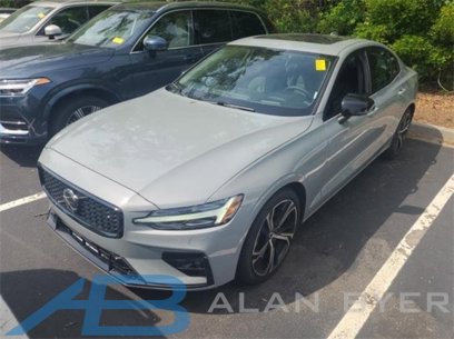 Used 2025 Volvo S60 B5 Ultra