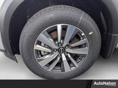 New 2025 Nissan Pathfinder SL