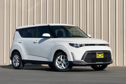 Used 2023 Kia Soul LX w/ LX Technology Package