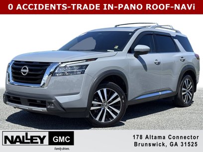 Used 2024 Nissan Pathfinder Platinum w/ Cargo Package