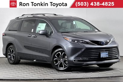 New 2025 Toyota Sienna Platinum