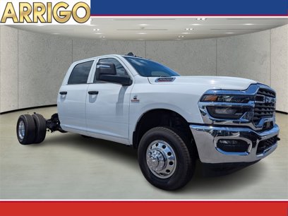 New 2025 RAM 3500 Tradesman w/ Chrome Appearance Group