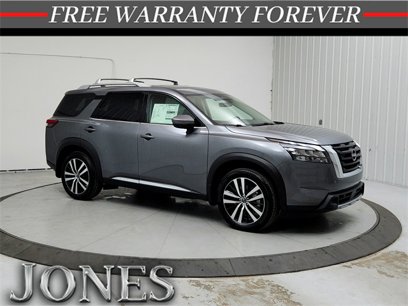 New 2025 Nissan Pathfinder Platinum w/ Cargo Package
