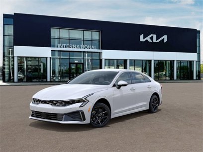 New 2025 Kia K5 LXS