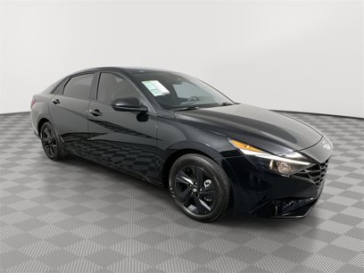 Used 2023 Hyundai Elantra SEL w/ Preferred Accessory Package