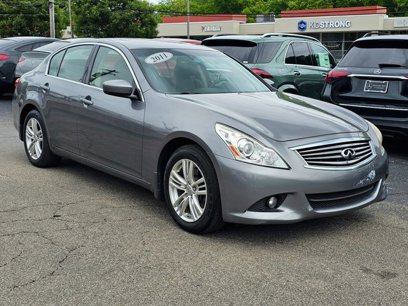 Used 2011 INFINITI G37 x w/ Premium Pkg
